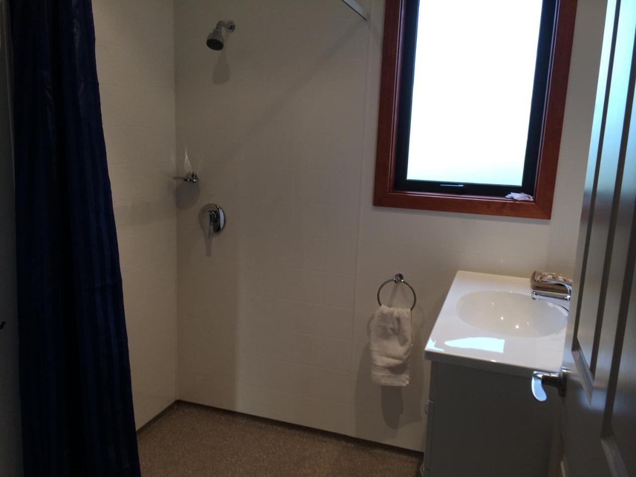 Acheron Cottages Manapouri Bagian luar foto